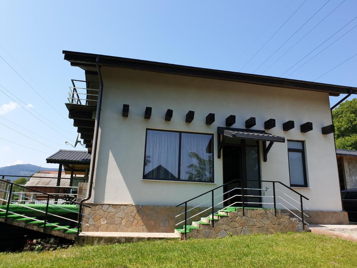 Casa Yla Vila Piatra Neamţ Exterior foto
